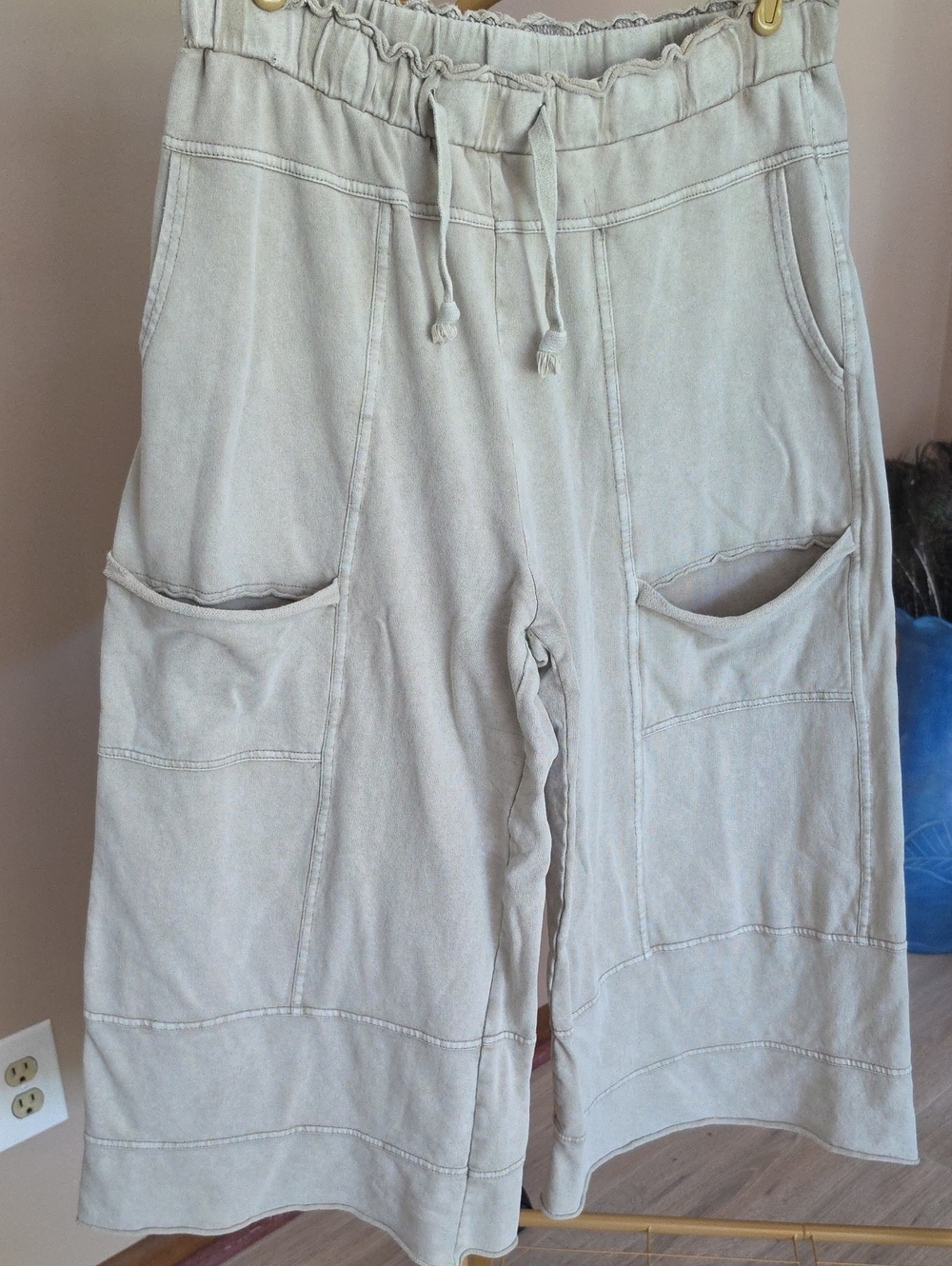 easel Wide-Leg Drawstring Cargo Pants in Light Tan